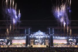 AKB48スーパーフェスティバル~ 日産スタジアム、小(ち)っちぇっ!