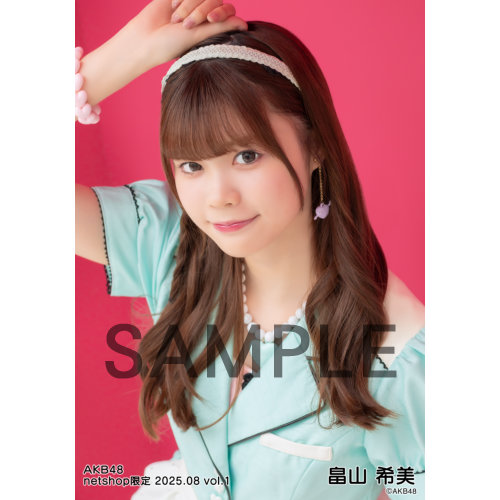 畠山希美　AKB48 TOUR PARTY くじ　直筆サイン　フォトフレーム 畠山希美 AKB48 20周年記念 赤チェック衣装 生写真 直筆サイン - メルカリ